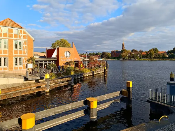 202509300-30 - Malchower See bei der Inselstadt Malchow, Mecklenburgische Seenplatte, Mecklenburg-Vorpommern, Deutschland