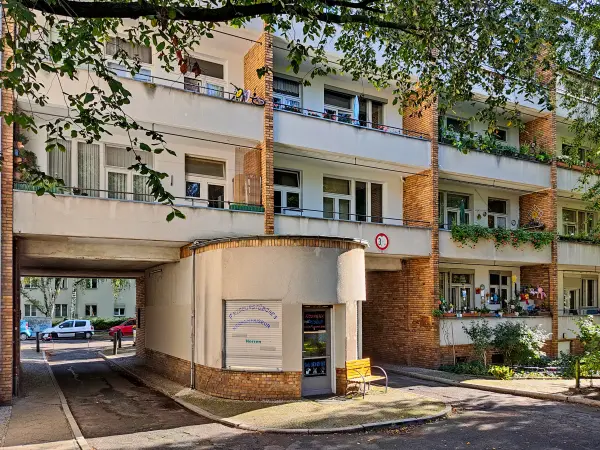 202310080-32 - Mehrfamilienhäuser in Siemensstadt, Berlin, Deutschland