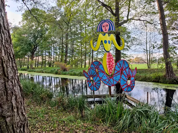 202311040-45 - Melusine an der Radduscher Kahnfahrt bei Raddusch, Spreewald, Brandenburg, Deutschland