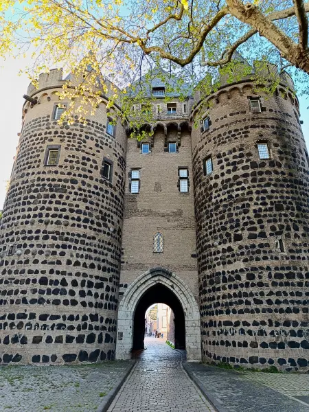 202604231-29 - Obertor in Neuss, Niederrhein, Nordrhein-Westfalen, Deutschland