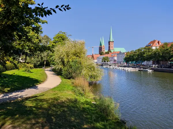 202309210-04 - Obertrave in Lübeck, Lübecker Bucht, Schleswig-Holstein, Deutschland