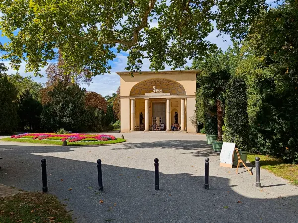 202509130-27 - Orangerie im Neuen Garten, Potsdam, Brandenburg, Deutschland