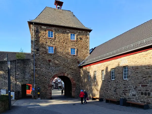 202604240-31 - Orchheimer Tor in Bad Münstereifel, Eifel, Nordrhein-Westfalen, Deutschland