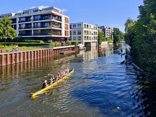 202308200-37 - Osterbekkanal in Winterhude, Hamburg, Deutschland