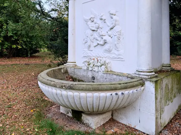 202310110-51 - Pegasus-Brunnen im Luisium bei Dessau, Anhalt-Dessau-Wittenberg, Sachen-Anhalt, Deutschland