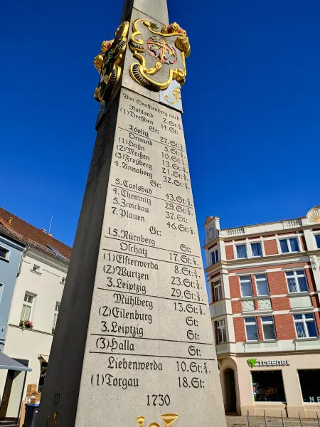202309150-03 - Postmeilensäule in Senftenberg, Lausitz, Brandenburg, Deutschland