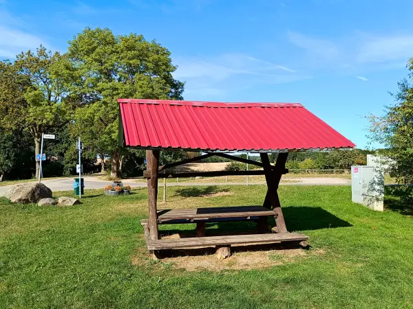202508260-43 - Rastplatz in Jürgenshof bei Alt Schwerin, Mecklenburgische Seenplatte, Mecklenburg-Vorpommern, Deutschland