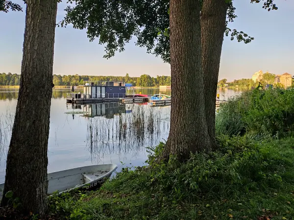 202309110-38 - Röblinsee bei Fürstenberg, Ruppiner Seenland, Brandenburg, Deutschland