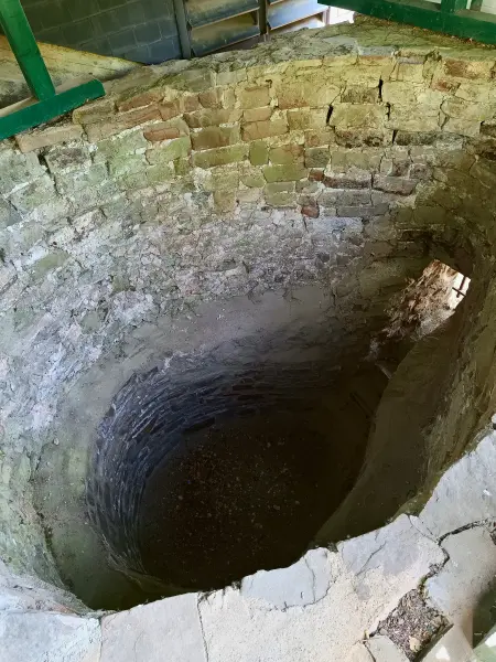 202604240-06 - Römische Kalkbrennerei bei Iversheim, Eifel, Nordrhein-Westfalen, Deutschland