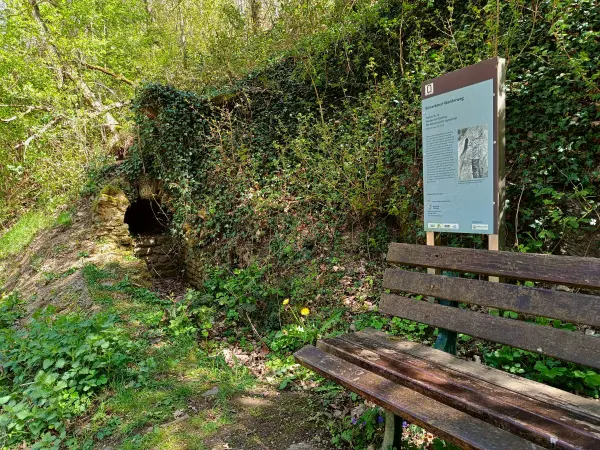 202604220-29 - Römische Wasserleitung bei Eiserfey, Eifel, Nordrhein-Westfalen, Deutschland