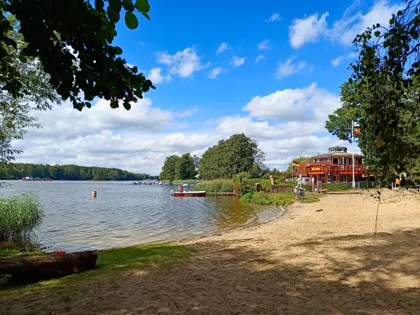 202508300-14 - Sandstrand an der Oberhavel in Heiligensee, Berlin, Deutschland