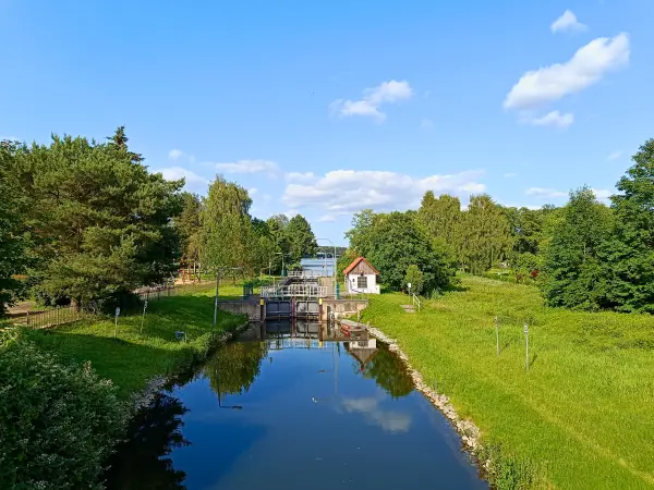202506110-29 - Schleusengraben und Schleuse in Himmelpfort, Ruppiner Seenland, Brandenburg, Deutschland