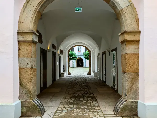 202308150-24 - Schloss in Bad Pyrmont, Weserbergland, Niedersachsen, Deutschland