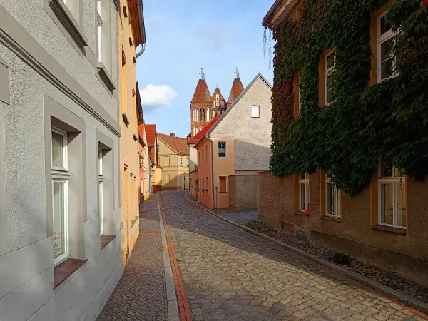 202610140-28 - Schulstraße in Luckau, Brandenburg, Deutschland