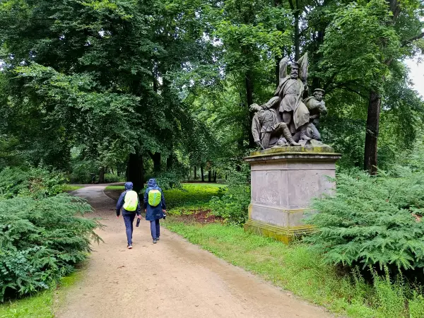 202507230-04 - Skulptur im Tiergarten, Berlin, Deutschland