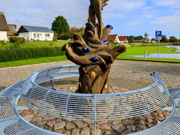202310170-27 - Skulptur in Zempin, Usedom, Mecklenburg-Vorpommern, Deutschland