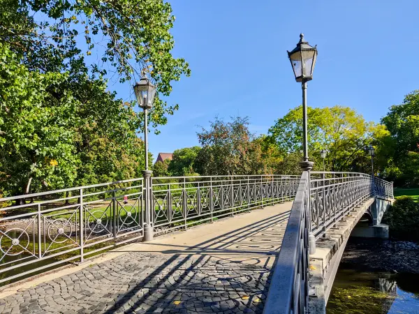 202210040-27 - Soussebrücke über die Oker in Braunschweig, Niedersachsen, Deutschland
