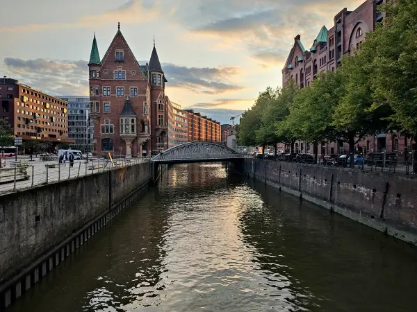 202309220-40 - Speicherstadt in der HafenCity, Hamburg, Deutschland