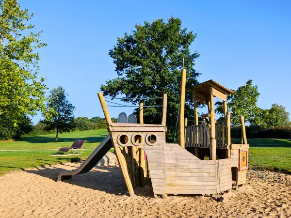 202309240-06 - Spielplatz im Bürgerpark Henstedt-Ulzburg, Schleswig-Holstein, Deutschland