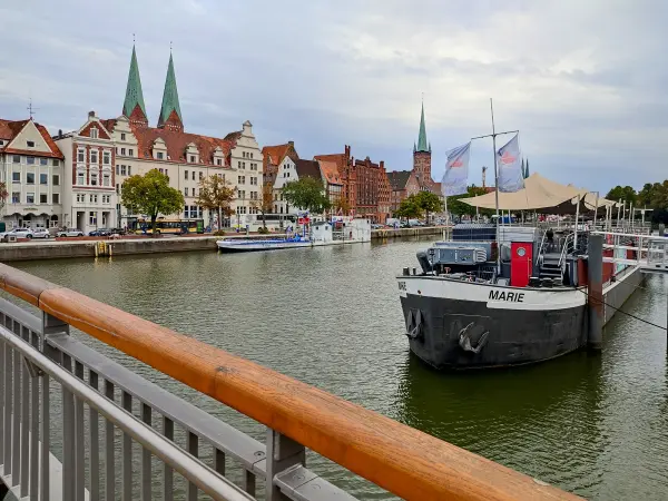 202309210-47 - Stadttrave in Lübeck, Lübecker Bucht, Schleswig-Holstein, Deutschland