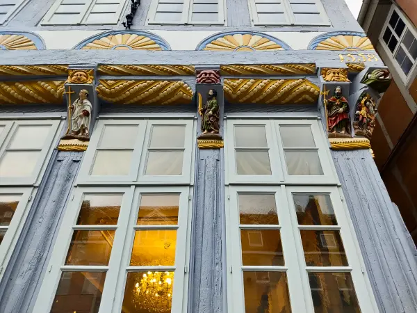 202308151-23 - Stiftsherrenhaus in Hameln, Weserbergland, Niedersachsen, Deutschland