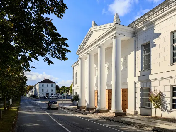 202310160-10 - Theater in Putbus, Rügen, Mecklenburg-Vorpommern, Deutschland