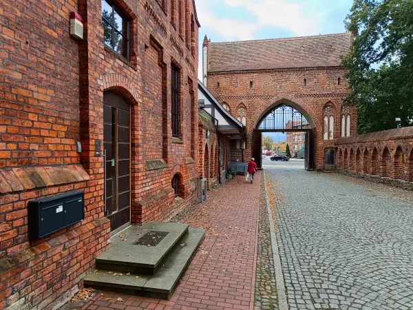 202510210-49 - Treptower Tor in Neubrandenburg, Mecklenburgische Seenplatte, Mecklenburg-Vorpommern, Deutschland