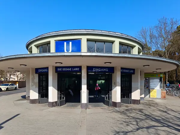 202603070-39 - U-Bahnhof Krumme Lanke, Berlin, Deutschland