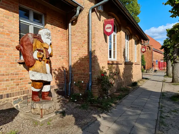 202506110-38 - Weihnachtshaus in Himmelpfort, Ruppiner Seenland, Brandenburg, Deutschland