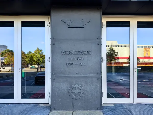 202310080-04 - Wernerwerk-Hochhaus in Siemensstadt, Berlin, Deutschland