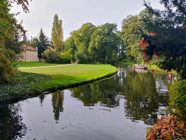 202310110-12 - Wolfskanal im Wörlitzer Park bei Wörlitz, Anhalt-Dessau-Wittenberg, Sachen-Anhalt, Deutschland