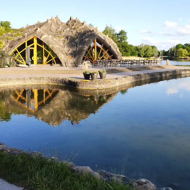 Vom Britzer Garten über den Volkspark Mariendorf zum Tempelhofer Hafen