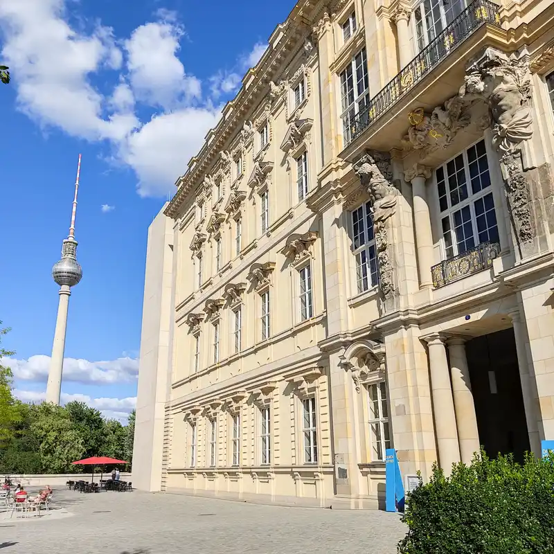 Fernsehturm und Berliner Schloss