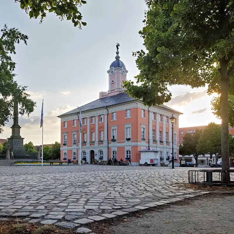 Historisches Rathaus auf dem Marktplatz