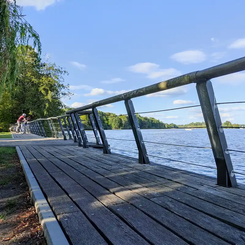 Von Hennigsdorf immer an der Havel entlang zur Spandauer Altstadt