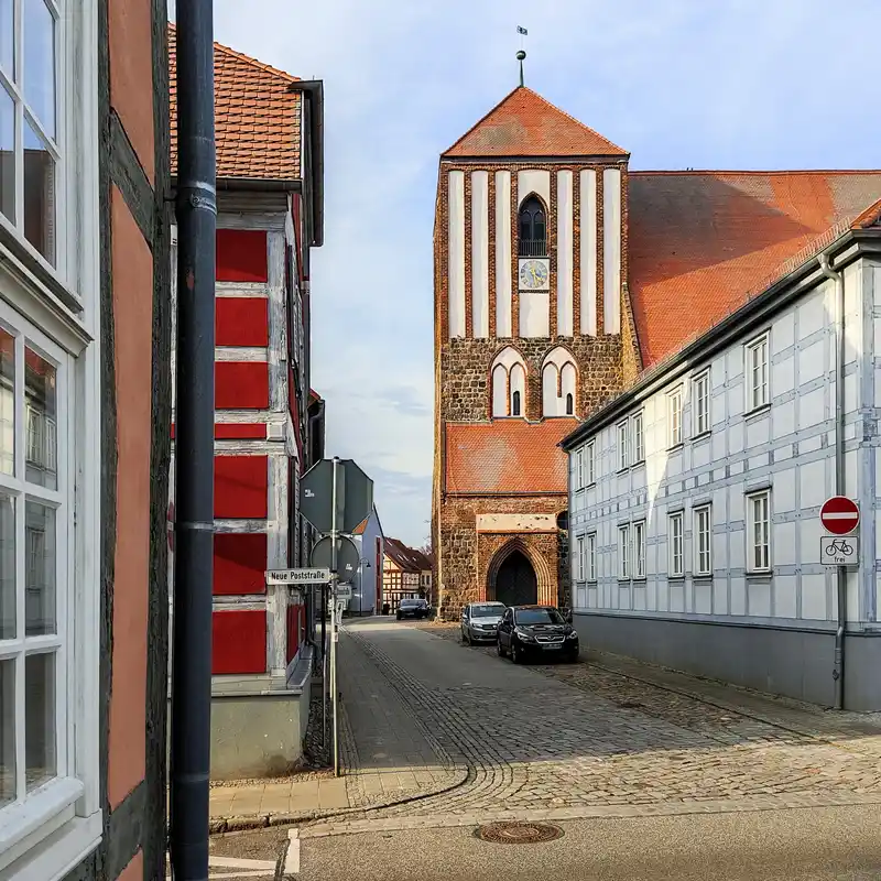 Fachwerk und Natur an Jakobsweg und Dosse: Von Kyritz über Wusterhausen nach Neustadt