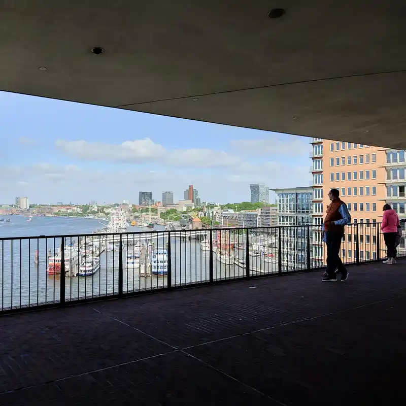 Plaza der Elbphilharmonie