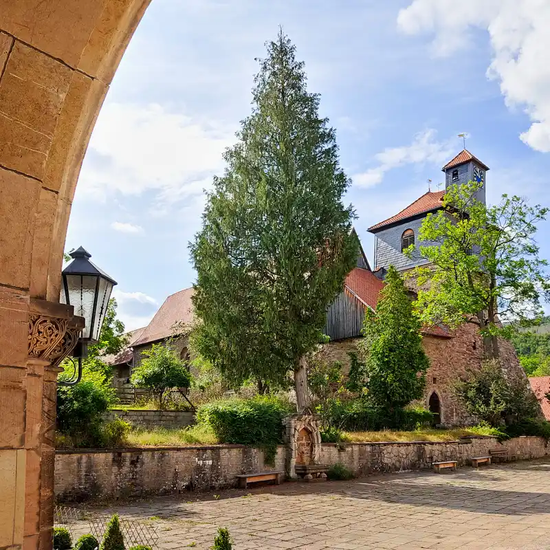 Harzer Klosterwanderweg: Von Ilsenburg über Kloster Drübeck zur bunten Stadt im Harz