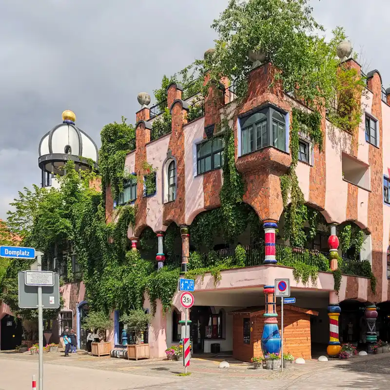 Grüne Runde durch Madgeburg mit Schwiegermutterstühlen und Jahrtausendturm