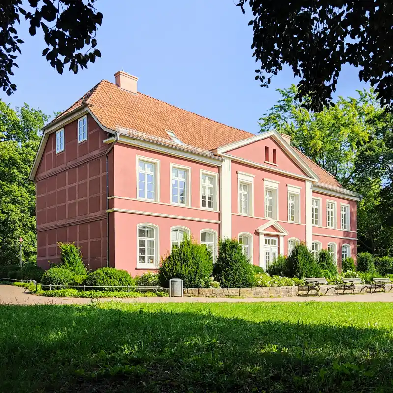 Grüne und wasserreiche Runde zur malerischen Altstadt von Celle