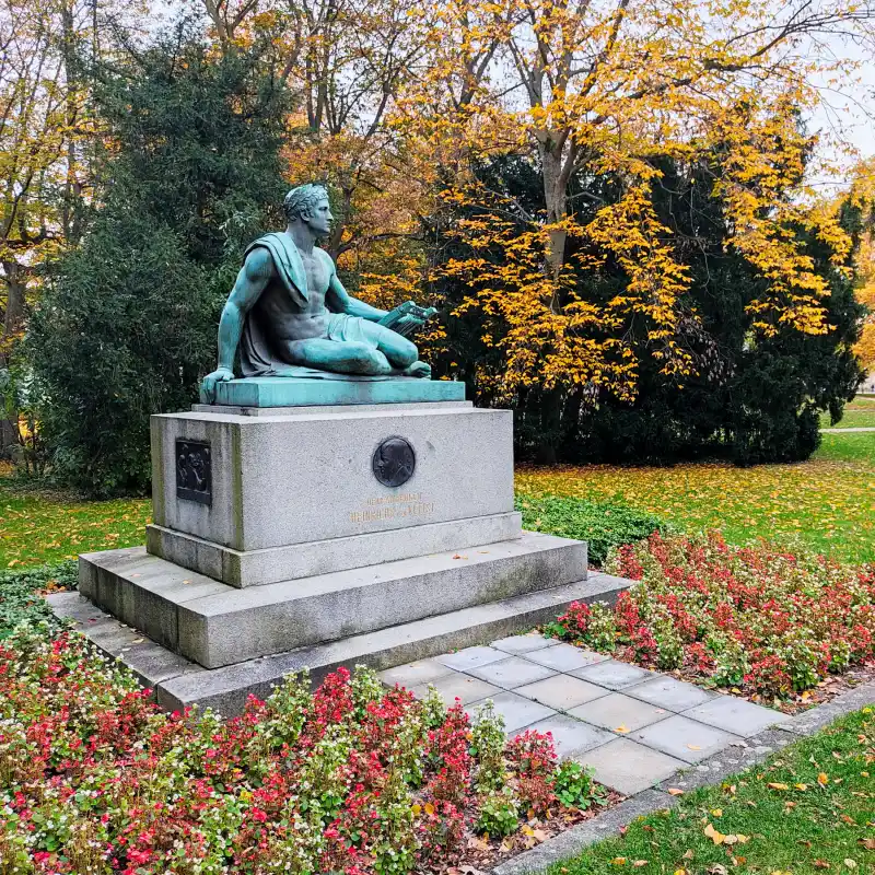 Kleistdenkmal im Park an der Gertraudenkirche