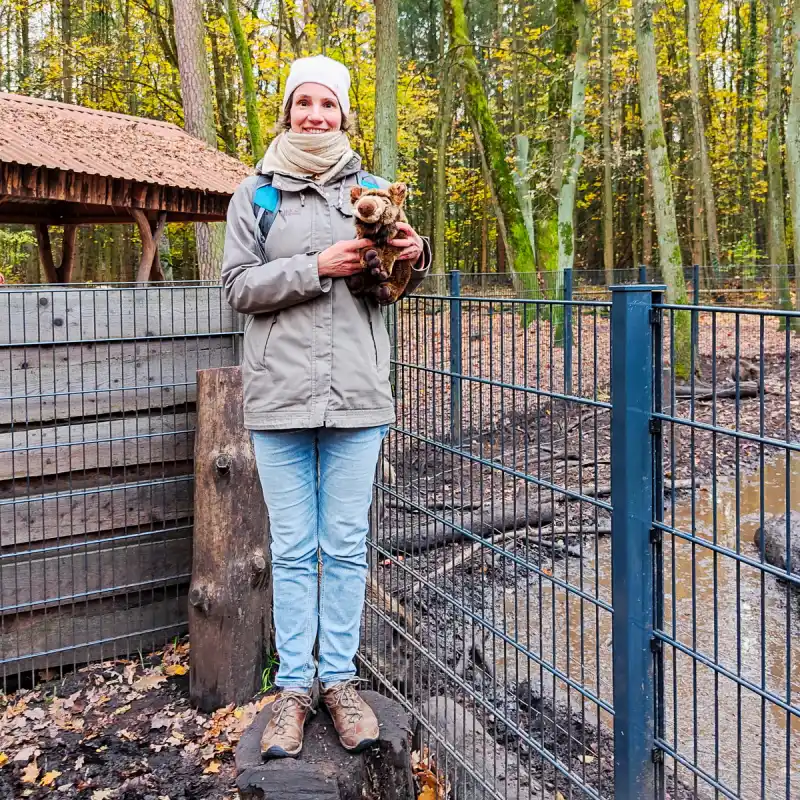 Susanne mit Willy Wildschwein