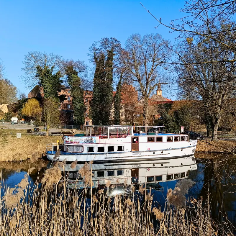 Schiff auf dem Templiner Kanal