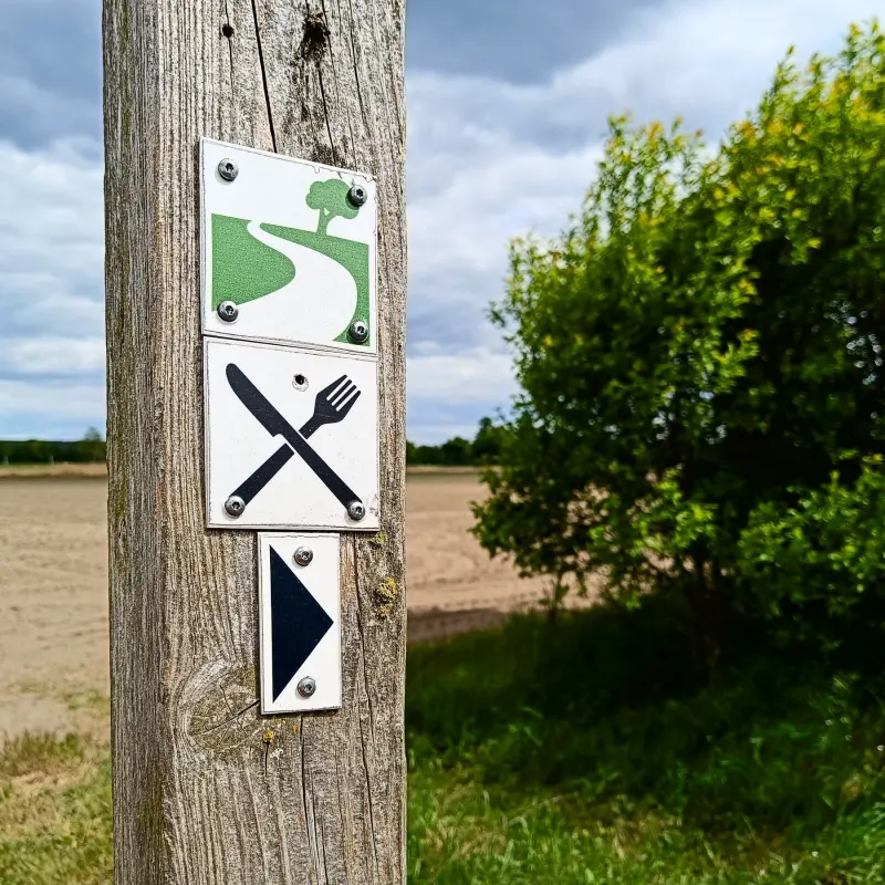 Wegweiser bei Bardenitz