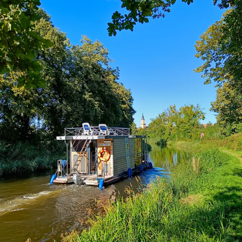 Hausboot auf dem Templiner Kanal