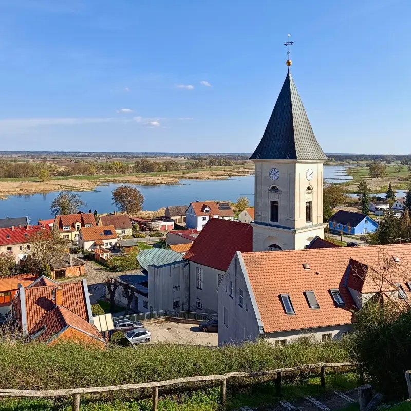 Blick auf Lebus und die Oder