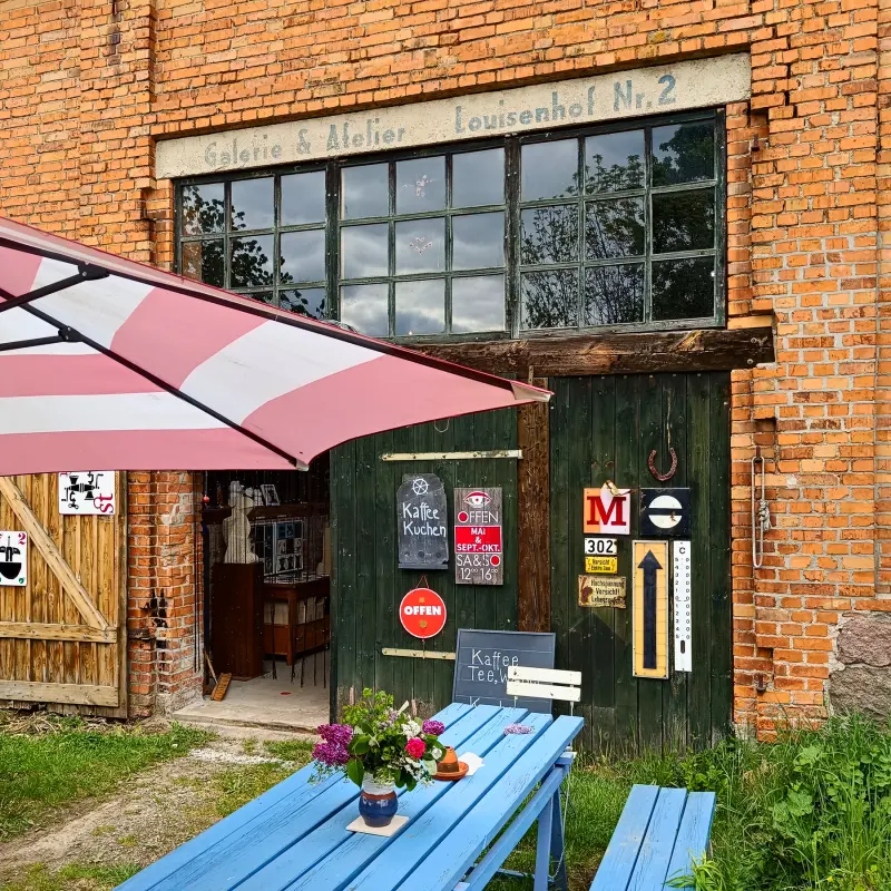 Galerie und Café Louisenhof