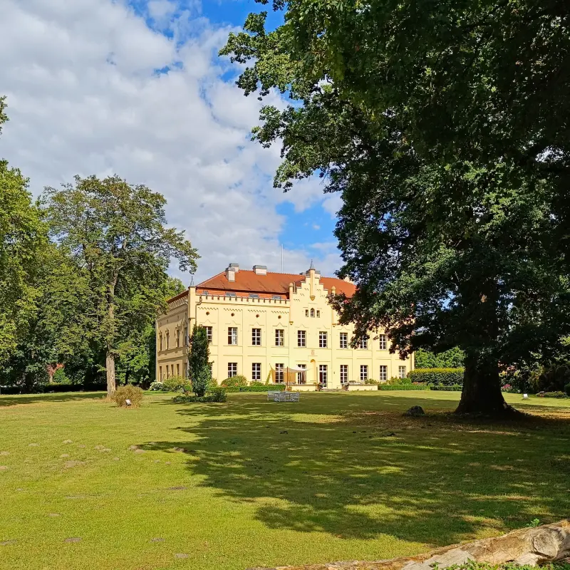 Schloss Nennhausen