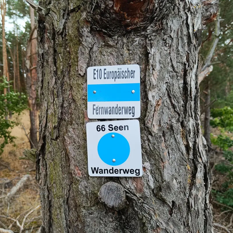 Wegmarkierungen